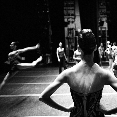 15x Female Dancers